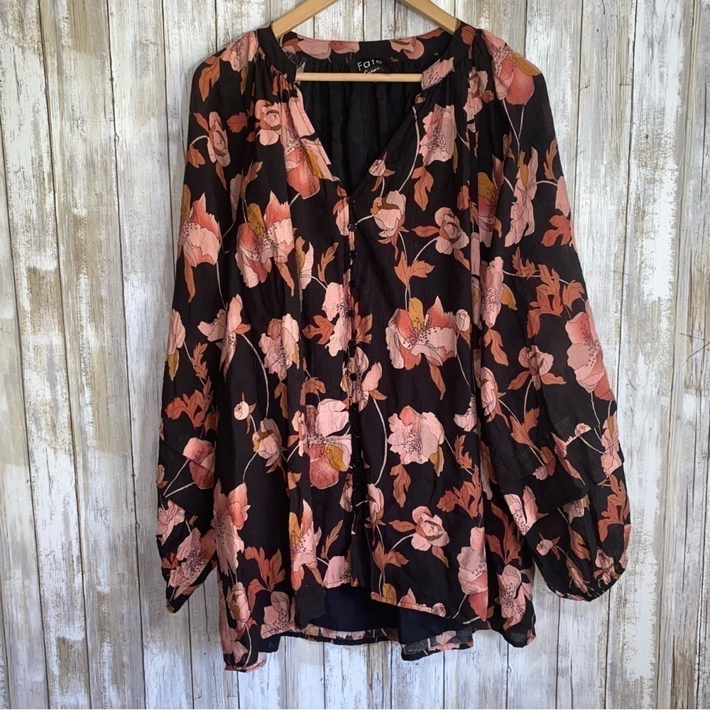 Fate Cammie Black Floral Button Blouse - Picture 2 of 7